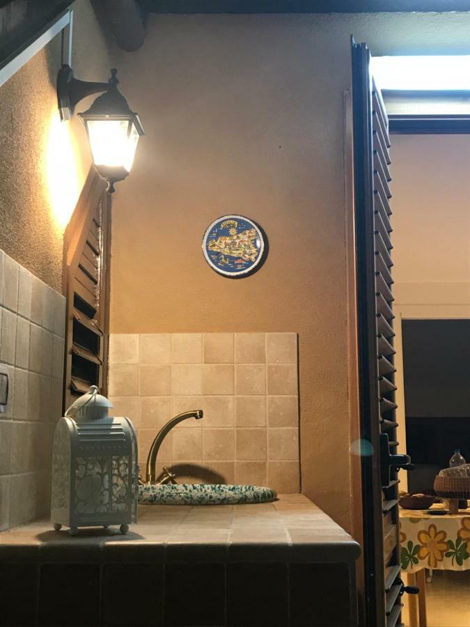 La Casa Del Sole Sorgente Appartement Letojanni Buitenkant foto